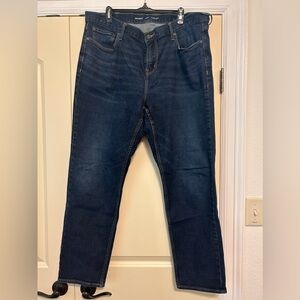 Men’s old navy athletic taper jeans size 40x32